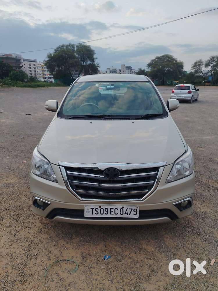 Toyota Innova 2.5 V 8 Str, 2014, Diesel