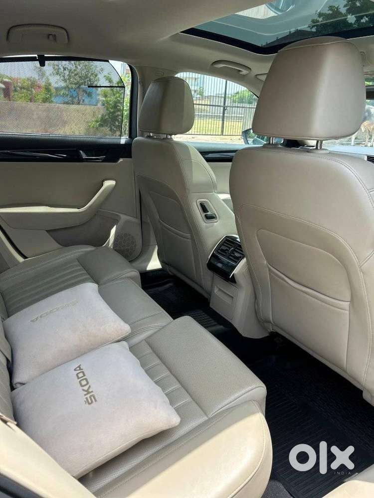 Skoda Superb Lk 1.8 Tsi At, 2018, Petrol
