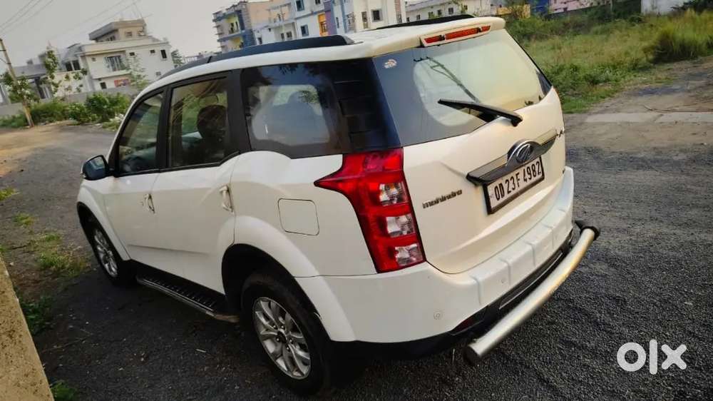 Xuv 500 , W9, New Tyres, Company Service Record