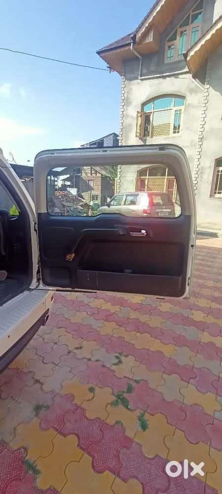 Tata Safari Storme 2013 Diesel Lx