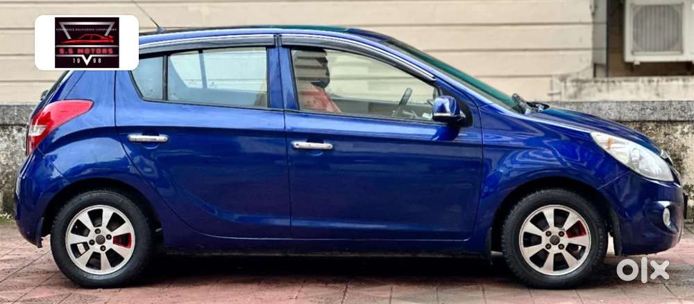 Hyundai I20 Asta 1.2 O With Sunroof, 2010, Petrol