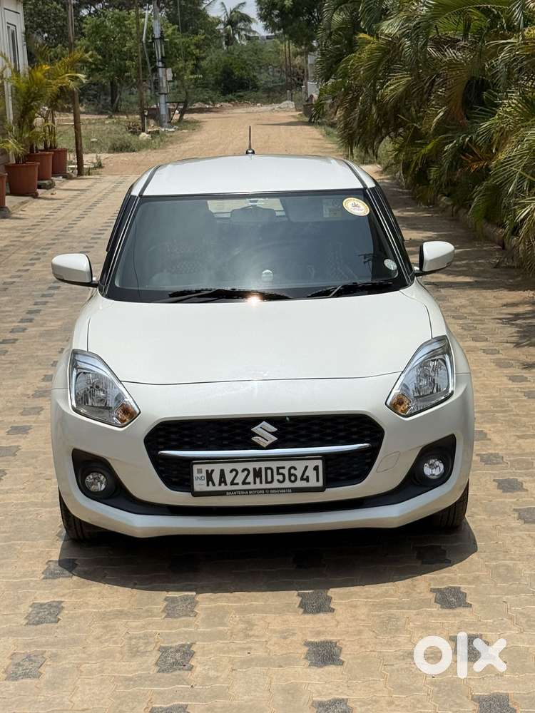 Maruti Suzuki Swift Vxi + Manual, 2023, Petrol