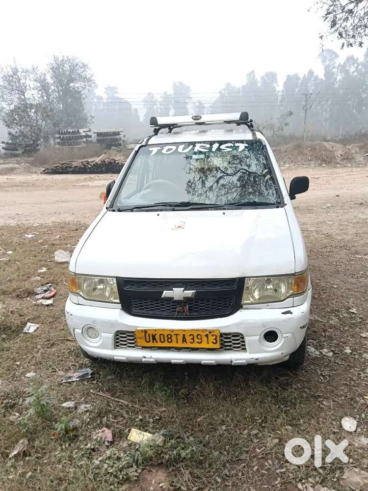 Chevrolet Tavera Neo 2013 Diesel 300000 Km Driven