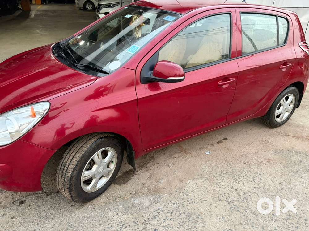 Hyundai I20 Petrol Manual 2011