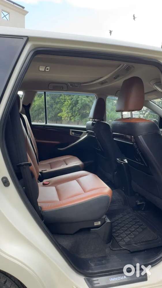 Toyota Innova Crysta 2.8 Zx At 7 Seater, 2018, Diesel