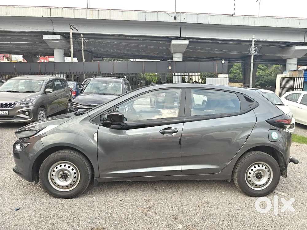 Tata Altroz 1.2 Xe 2022 Manual  Excellent Condition