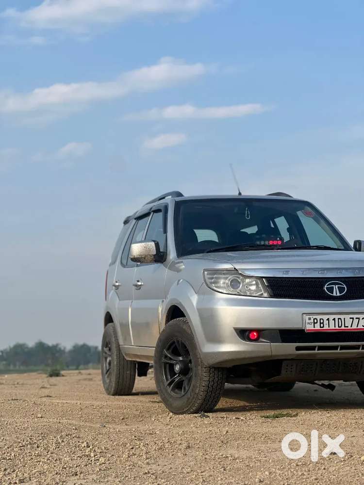 Tata Safari Storme 2012 Registration 2013 Diesel 100000 Km