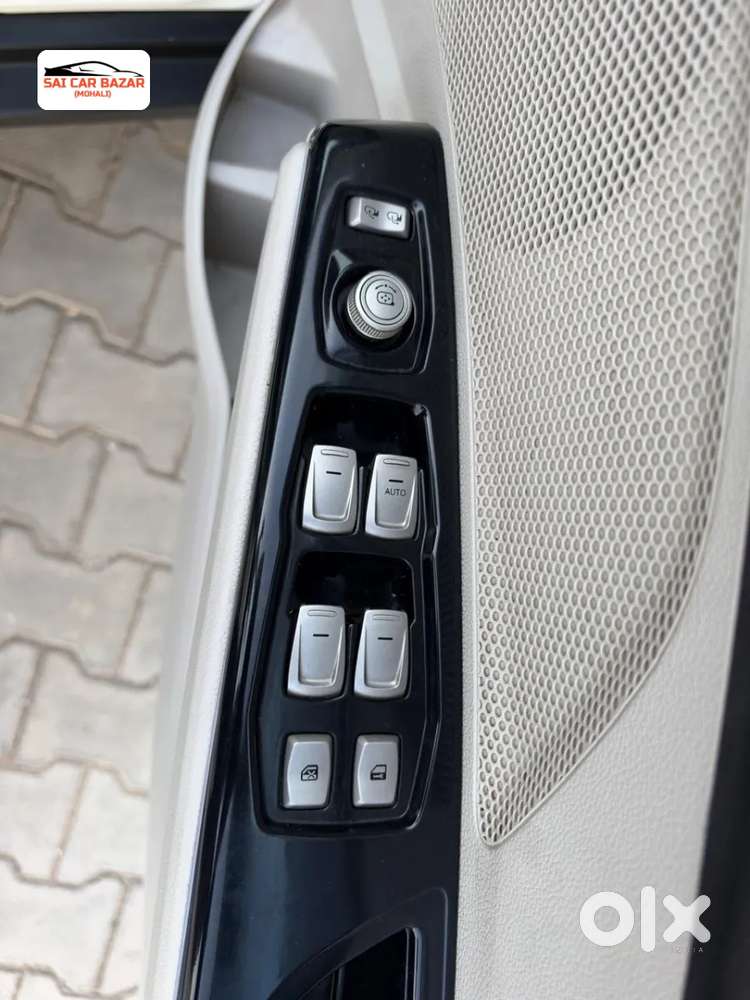Mahindra Xuv300 W8 Option Diesel, 2022, Diesel