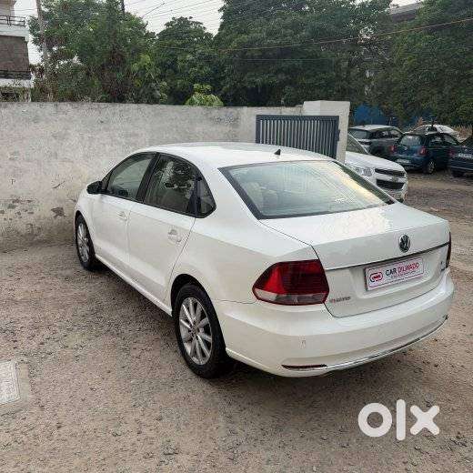 Volkswagen Vento 1.2 Highline Plus At 16 Alloy, 2018, Petrol