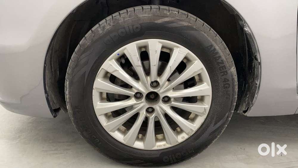 Maruti Suzuki Ciaz 2014-2017 At Zxi, 2016, Petrol