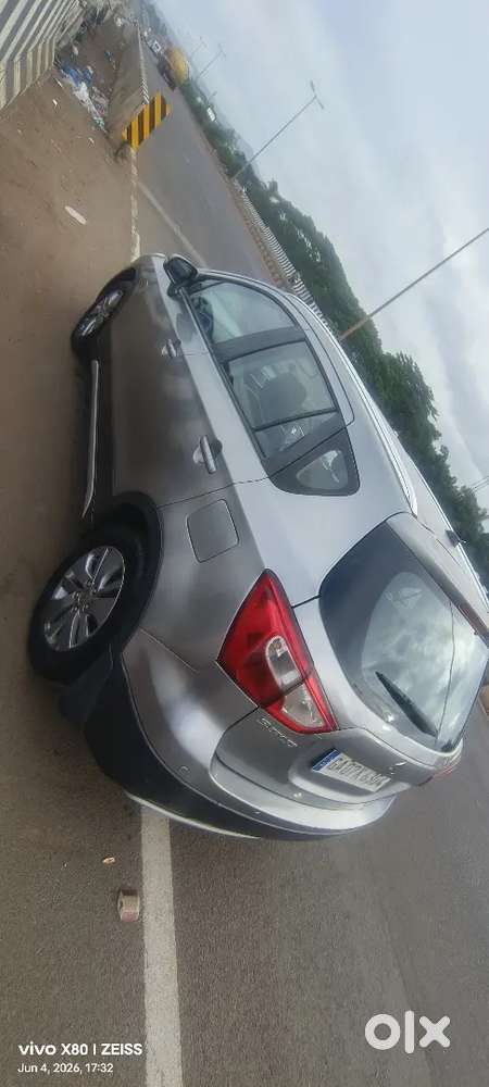 Maruti Suzuki S-cross 2016 Diesel Well Maintained