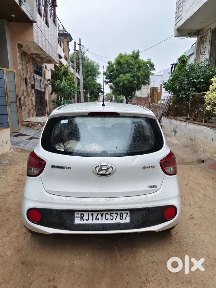 Hyundai Grand I10 Sportz 2017 Variant