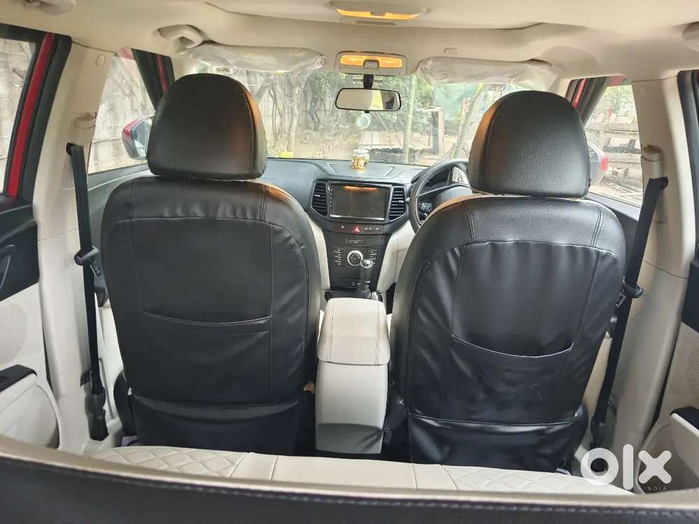 Mahindra Xuv300 (2023)