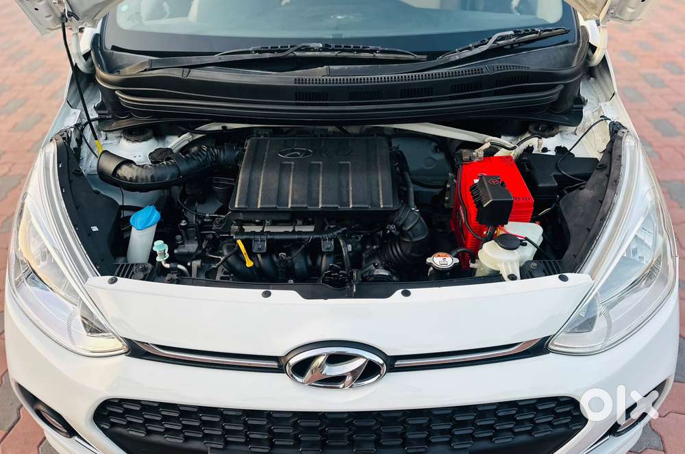 Hyundai I10 Sportz, 2017, Petrol