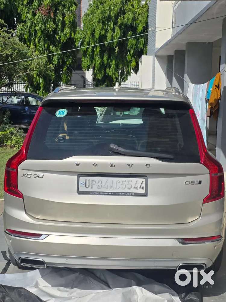Volvo Xc90 With Vip No