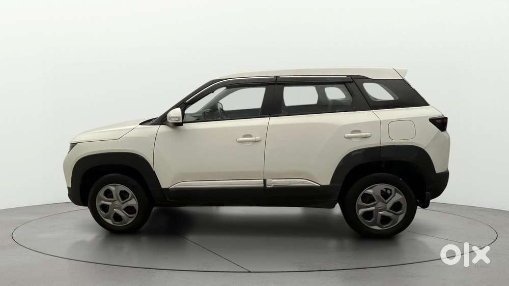 Maruti Suzuki Vitara Brezza 1.5 Vxi At, 2023, Petrol