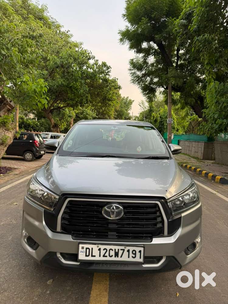 Toyota Innova Crysta 2.4 G Mt, 2023, Diesel