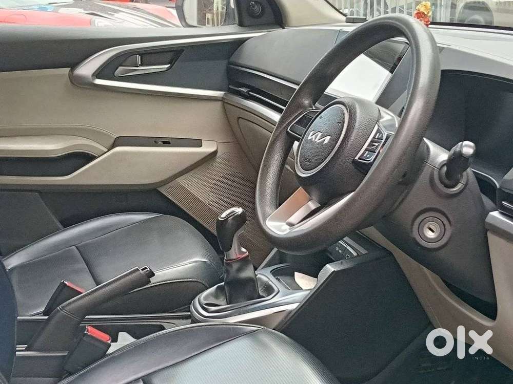Kia Carens 1.5 Prestige Plus Diesel 7 Str Imt, 2023, Diesel