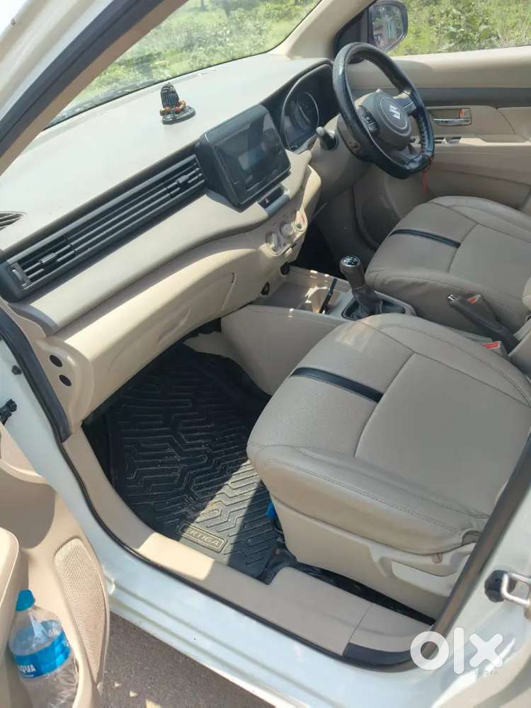 Maruti Suzuki Ertiga Vxi 2025