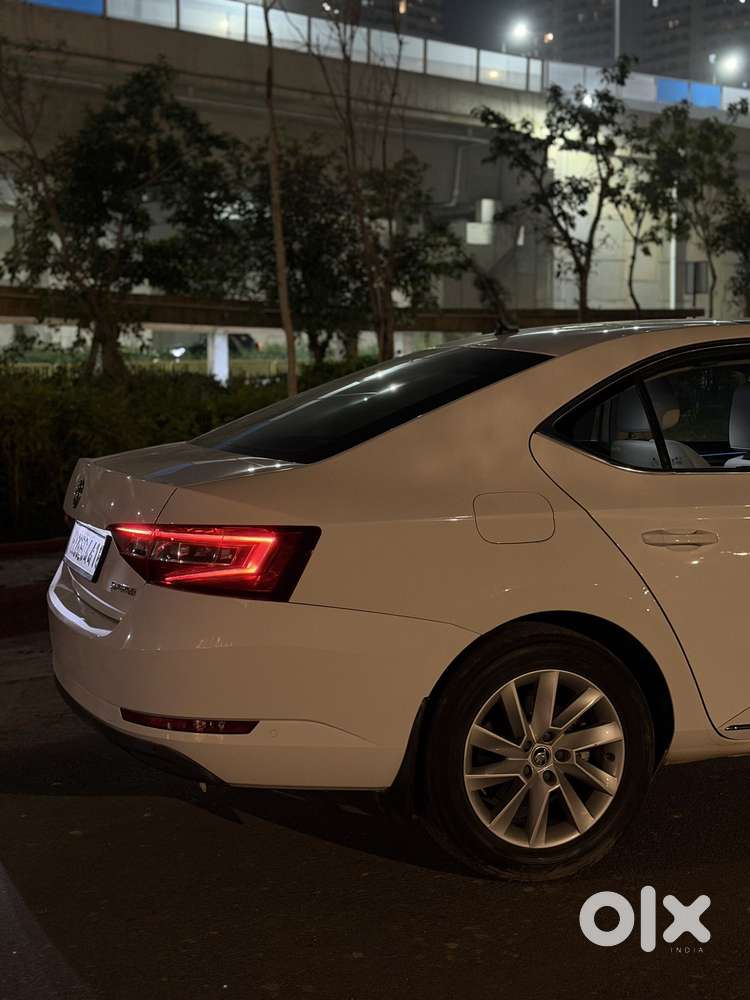 Skoda Superb L&k 2.0 Tdi At, 2019, Diesel