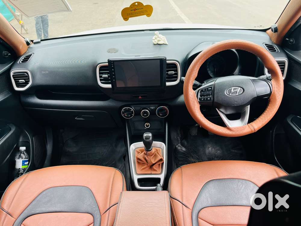 Hyundai Venue E, 2021, Petrol