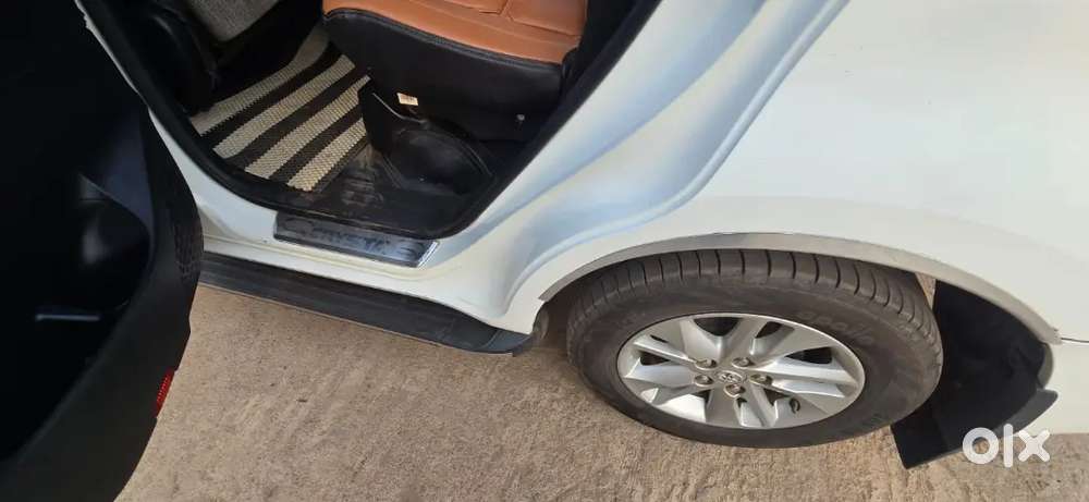 Toyota Innova Crysta 2024