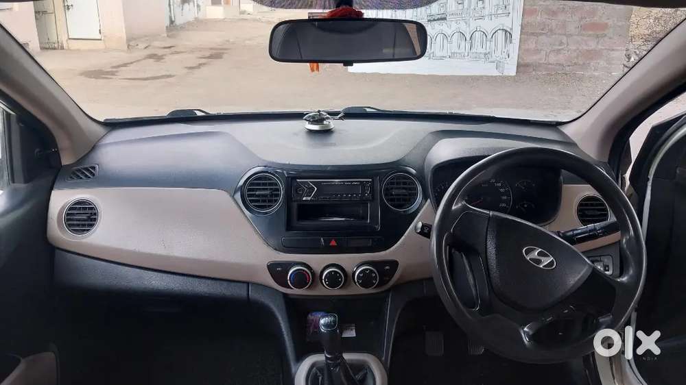 Hyundai Xcent 2015 Cng & Hybrids 131000 Km Driven