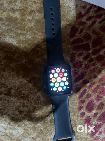 Is series 3 apple watch 2024 water resistant