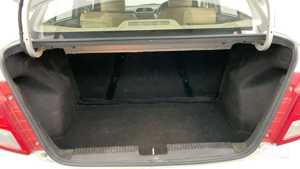 Maruti Suzuki Dzire 1.2 Zxi Amt, 2017, Petrol