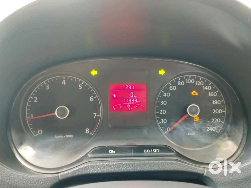 Volkswagen Polo Petrol Highline 1.2l, 2013, Petrol