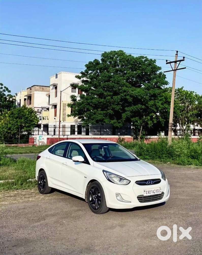 Hyundai Fluidic Verna 2013 Diesel 156000 Km Driven