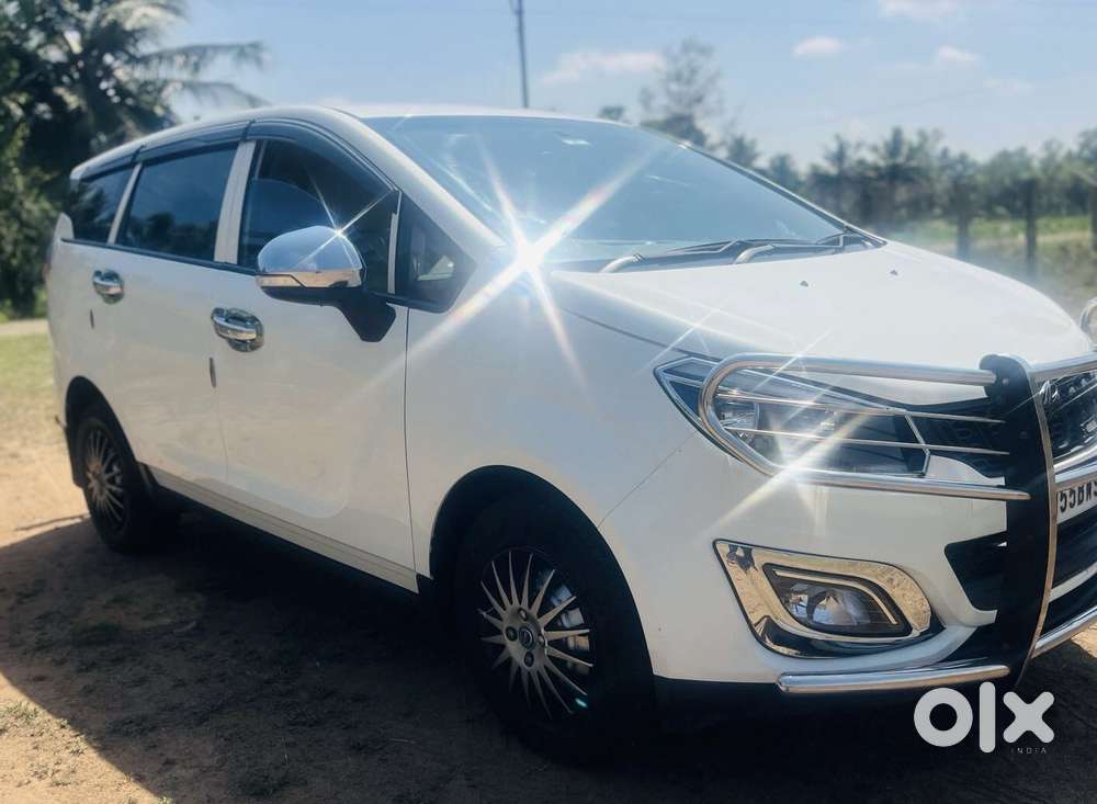Mahindra Marazzo M2, 2021, Diesel
