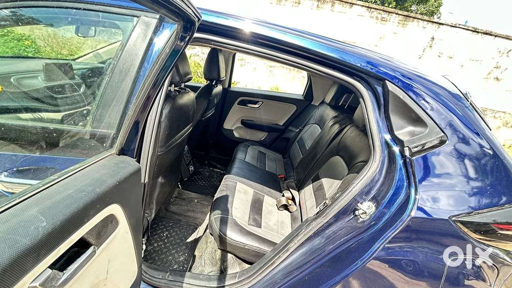 Tata Altroz 1.2 Xza Petrol Dct, 2022, Petrol