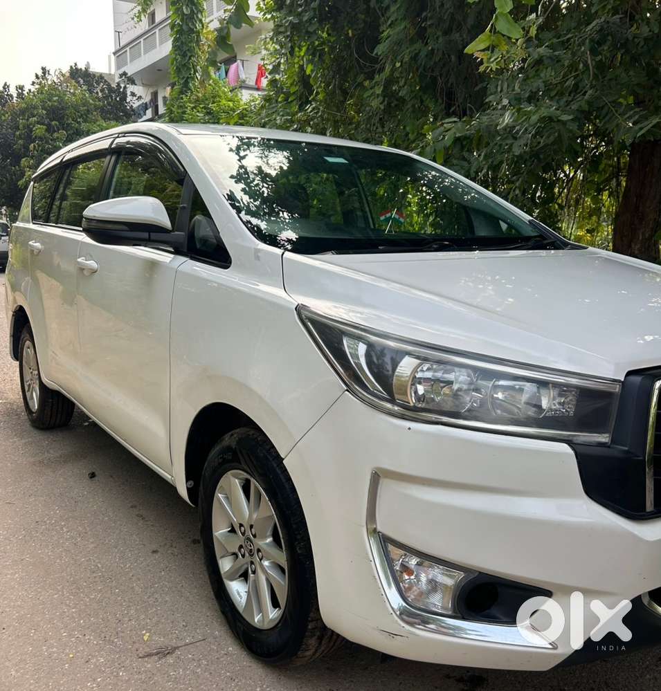 Toyota Innova Crysta 2019