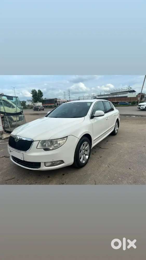 Skoda Superb Elegance 2010 Automatic Year