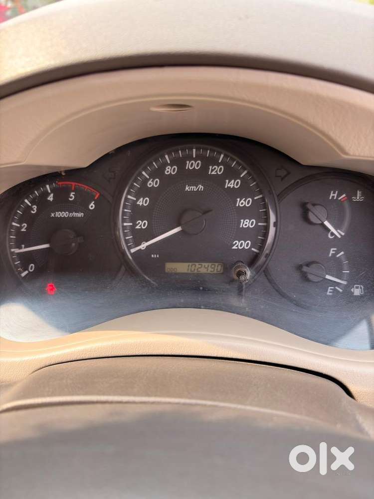 Toyota Innova 2012 Diesel Well Maintained