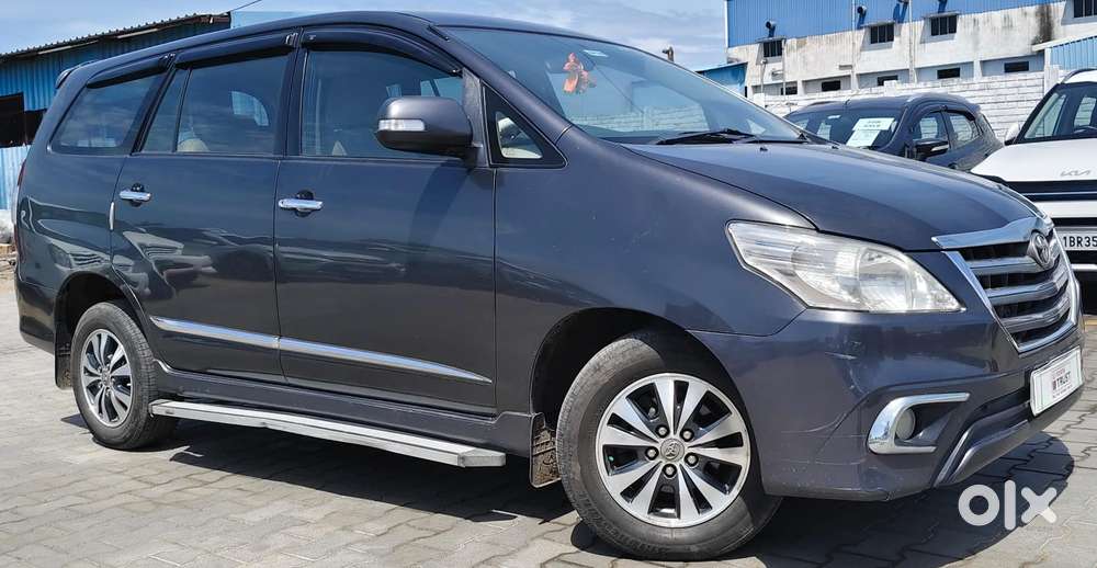 Toyota Innova 2.5 V 8 Str, 2015, Diesel