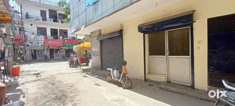 Shop cum small office space available for Rent