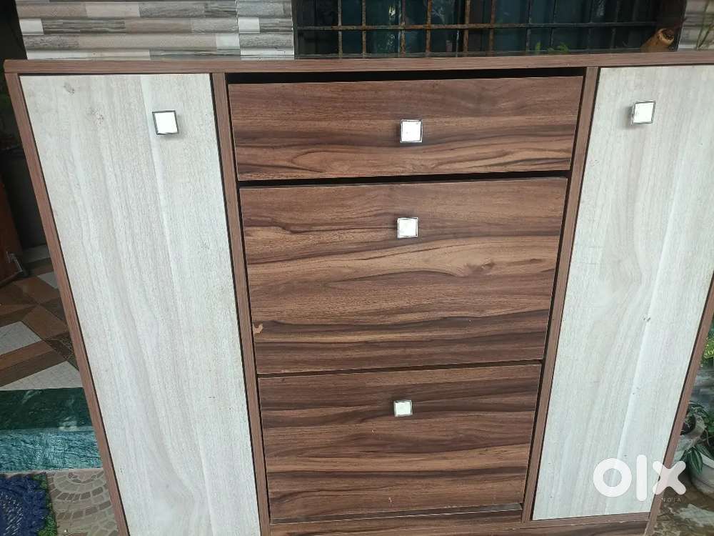Hall table
