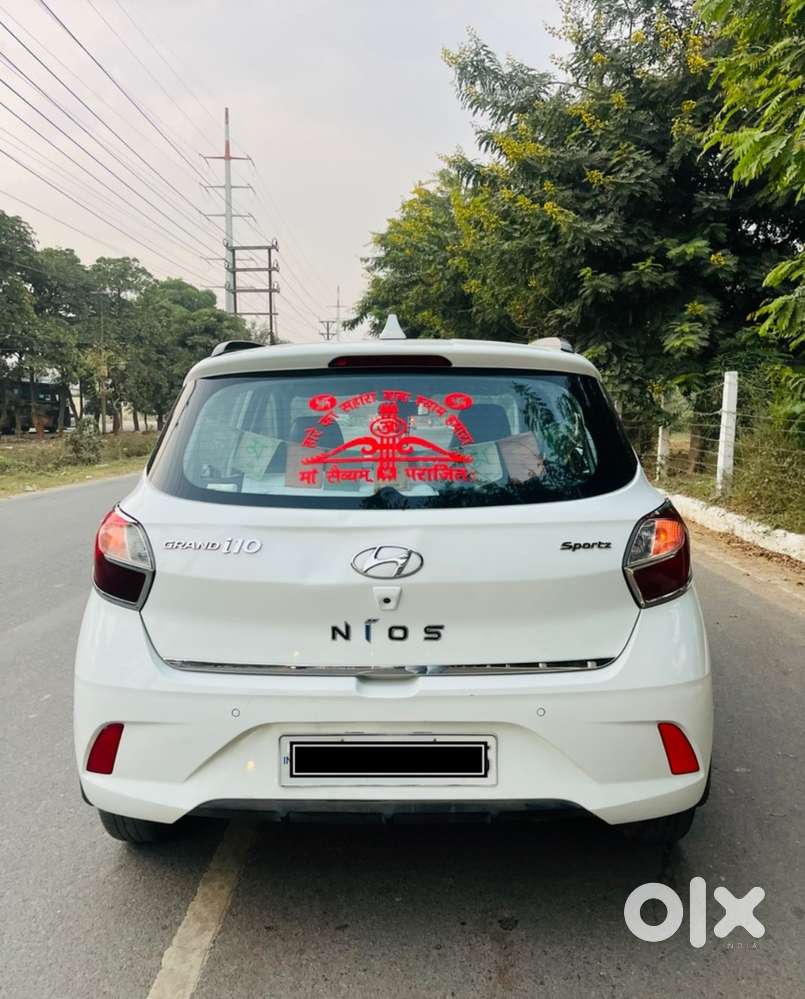 Hyundai Grand I10 Sportz 2022 Cng Year