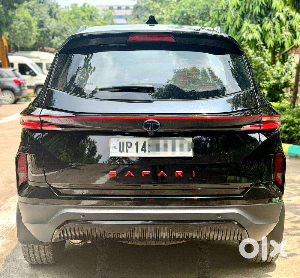 Tata Safari Accomplished X Plus 7 Str Dark Edition, 2026, Petrol