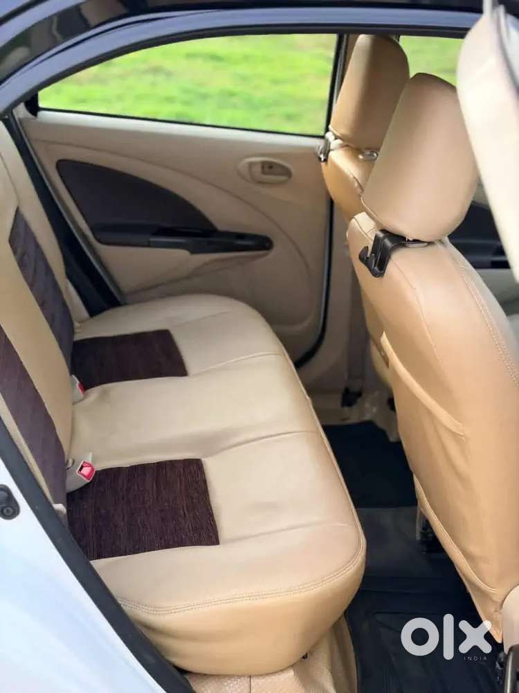 2017 Nov Model Etios Liva Vx Dual Tone