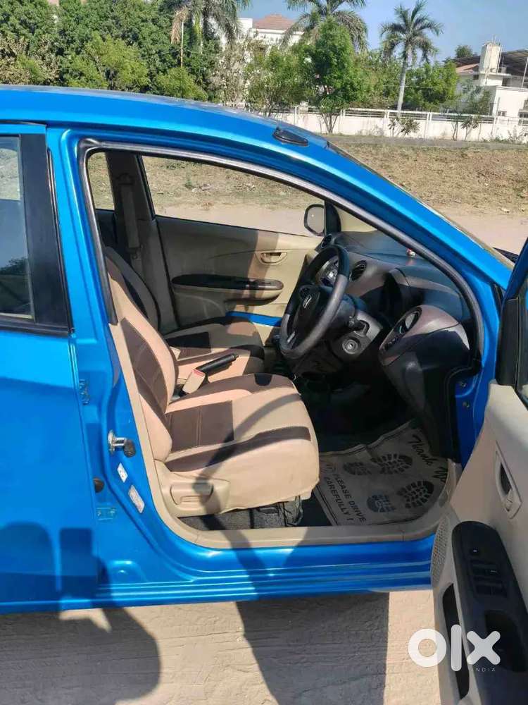 Well Maintained, Company Serviced, Less Run, No Scratch Honda Brio