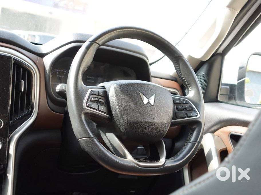 Mahindra Scorpio N Z8 Petrol Mt 7 Str, 2023, Petrol
