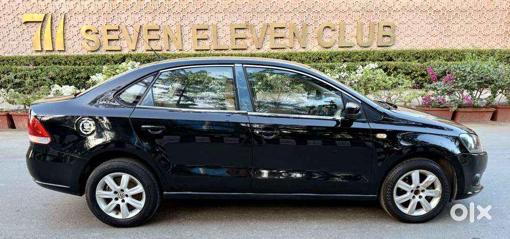 Volkswagen Vento 2010-2013 Petrol Highline, 2011, Petrol