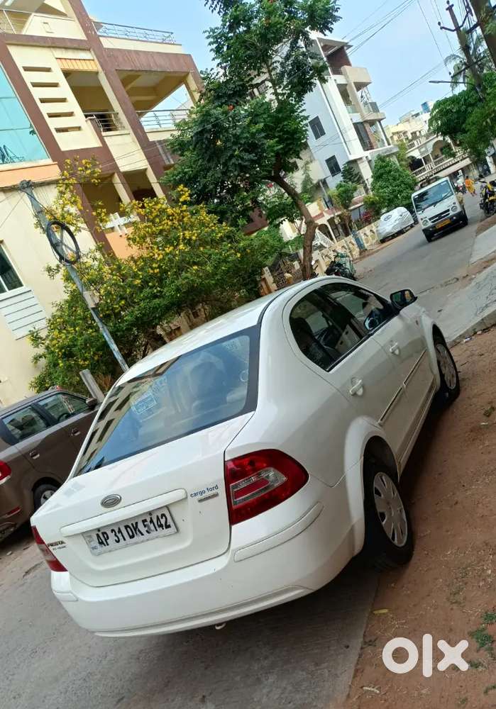 Ford Fiesta Classic 2012 Petrol 66000 Km Driven