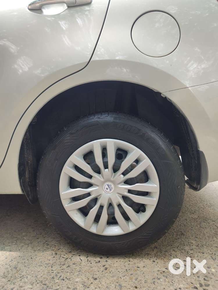 Maruti Suzuki Swift Dzire Vxi(o) Amt, 2018, Petrol
