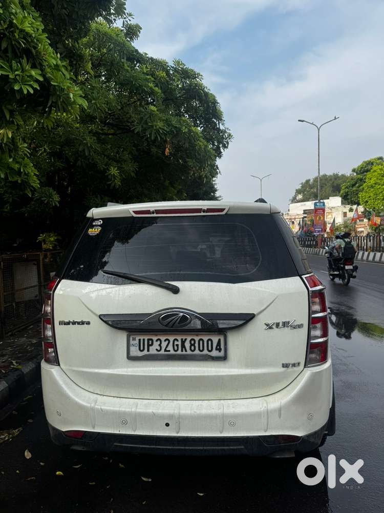 Mahindra Xuv500 2015 Diesel W10