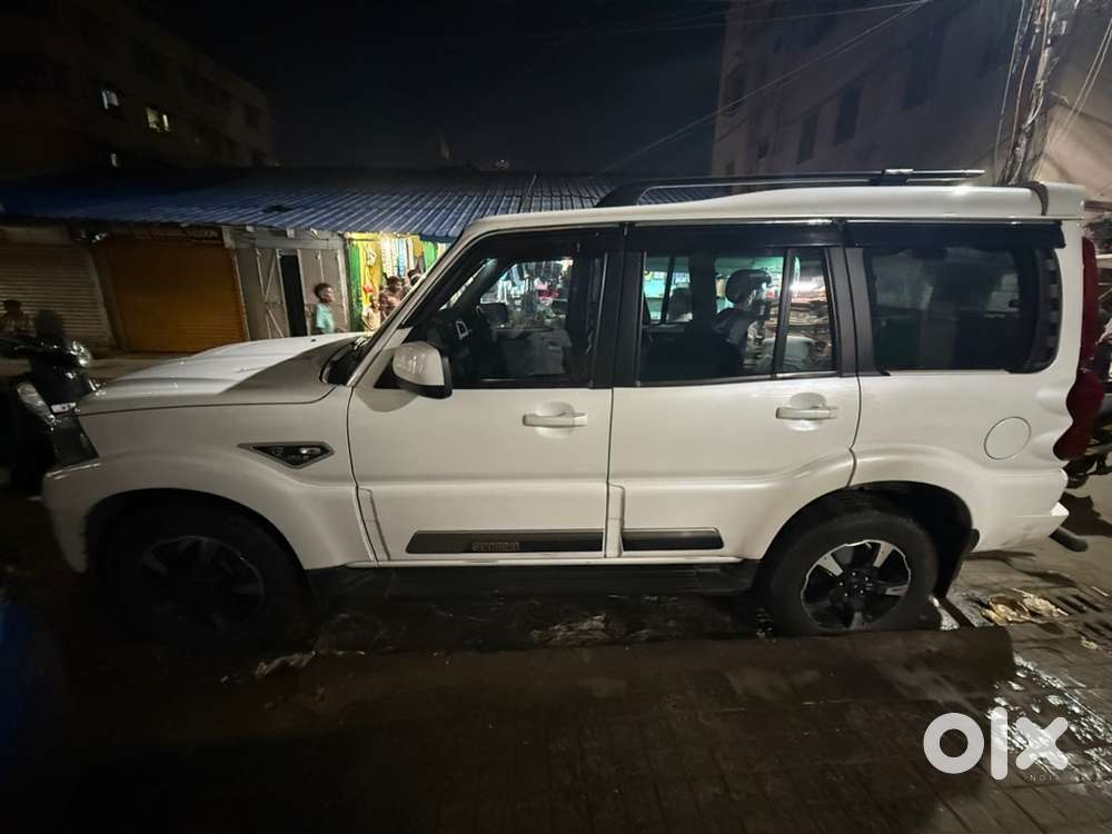 Mahindra Scorpio Classic 2025 Diesel Manual