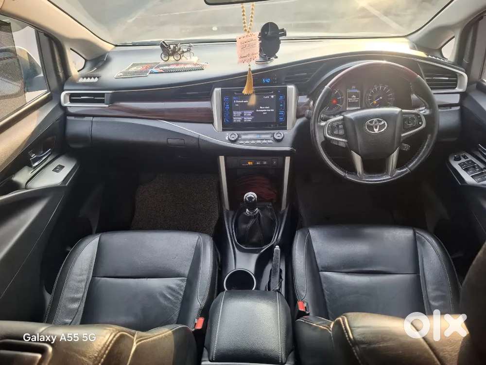 Innova Crysta 2.4 Z